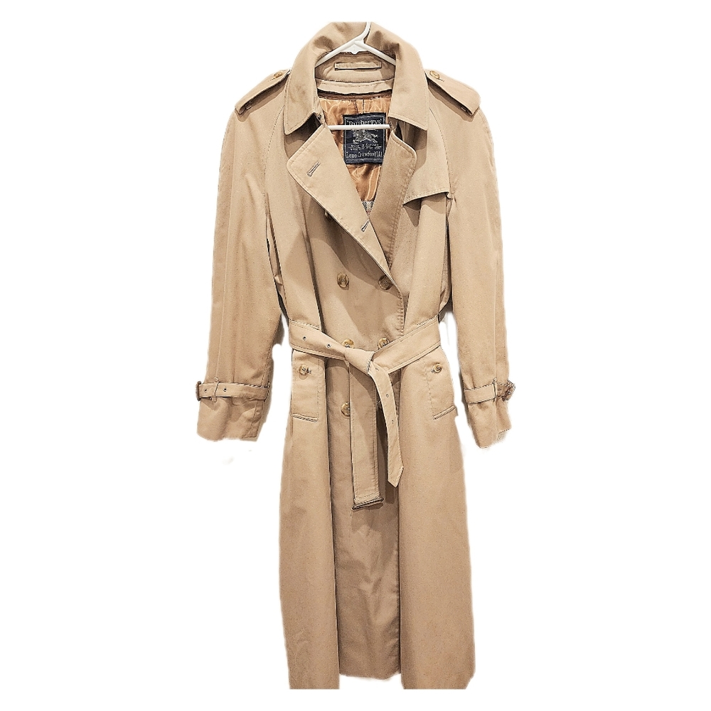 BURBERRY for LANE CRAWFORD LTD. tan trenchcoat fits size 8-10